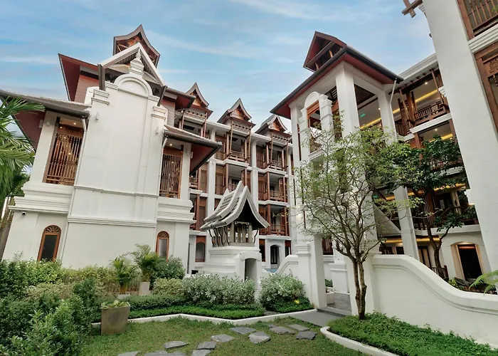 Akira Thaphae Hotel